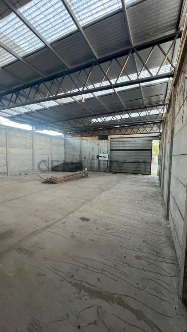 Foto de Galpón sobre lote de 337 m² en Villa Elvira, imagen 5