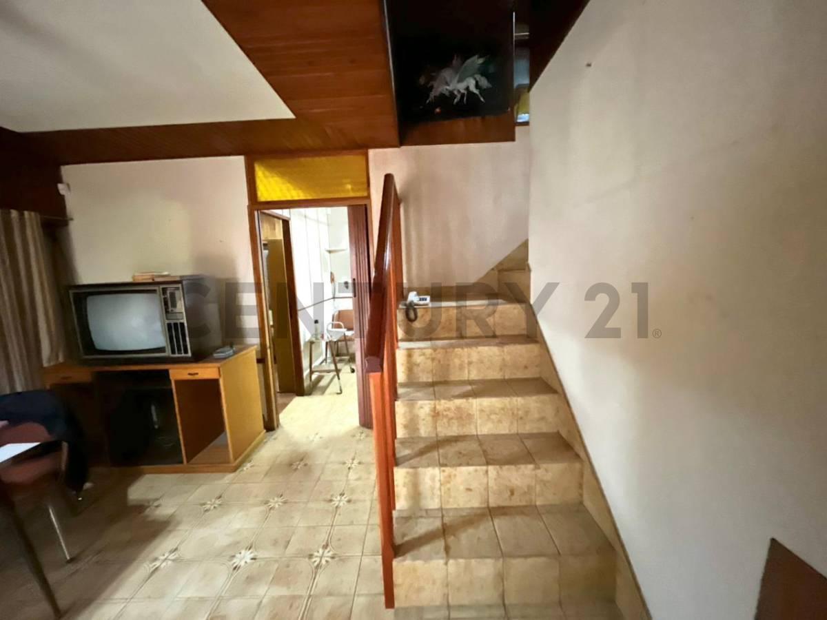 Foto de Casa con local, quincho y cochera en venta – Ensenada, imagen 4