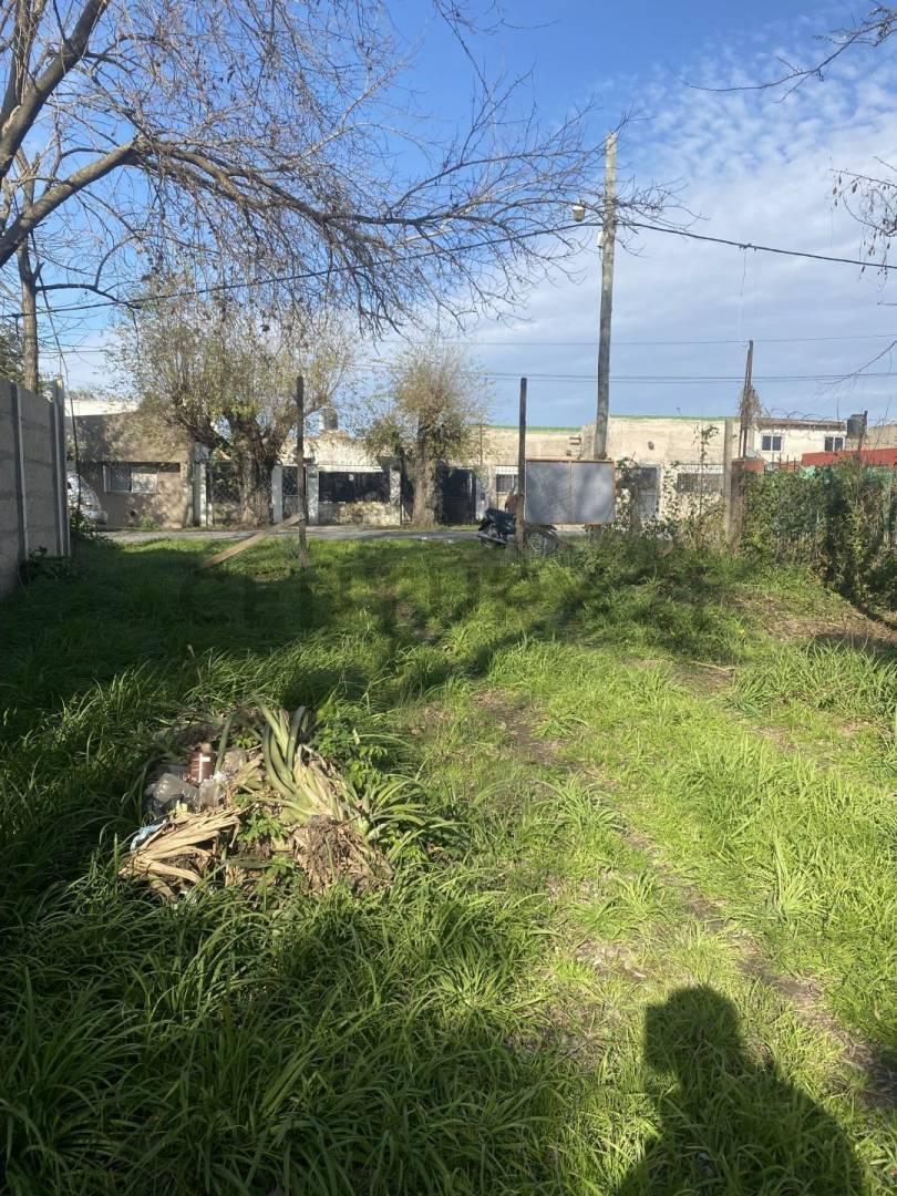 Foto de Venta de Lote en Los Hornos, La Plata, imagen 3