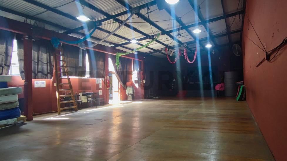 Foto de Galpón multifuncional, gimnasio, actividades artísticas, s/lote apto, imagen 3