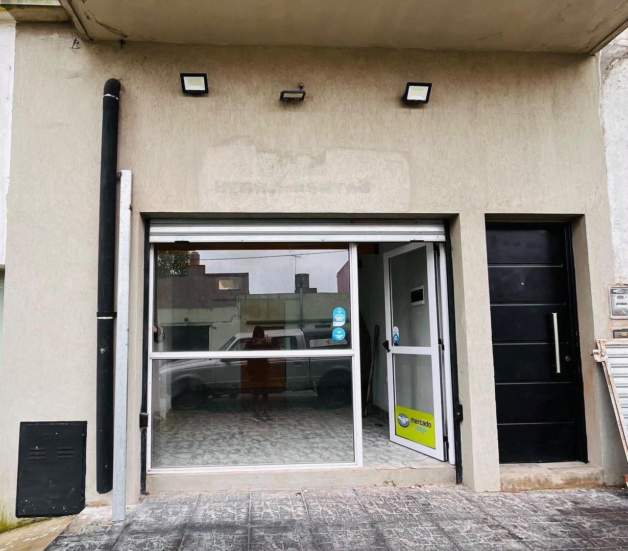 Foto de Local en alquiler en Gambier, imagen 1