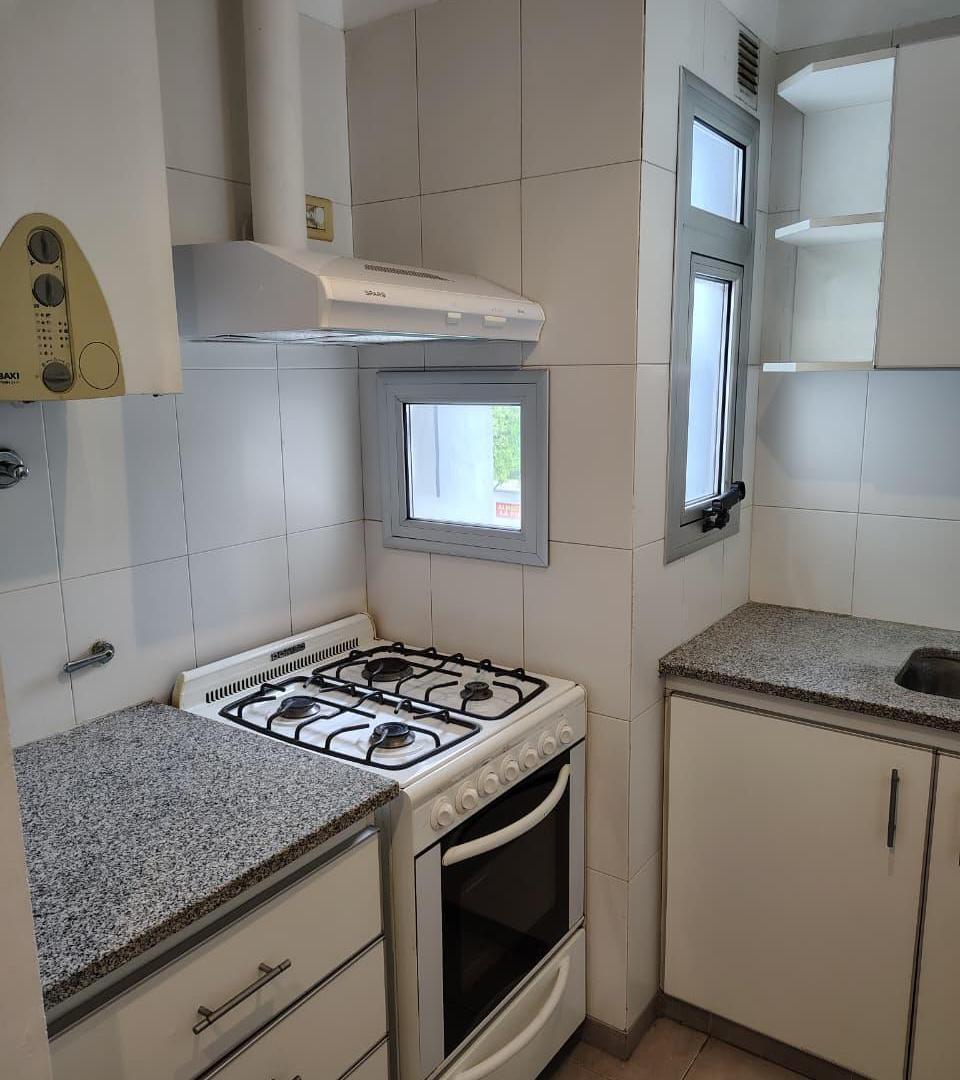 Foto de Departamento de una habitación en alquiler 51 e/ 21 y 22, imagen 5