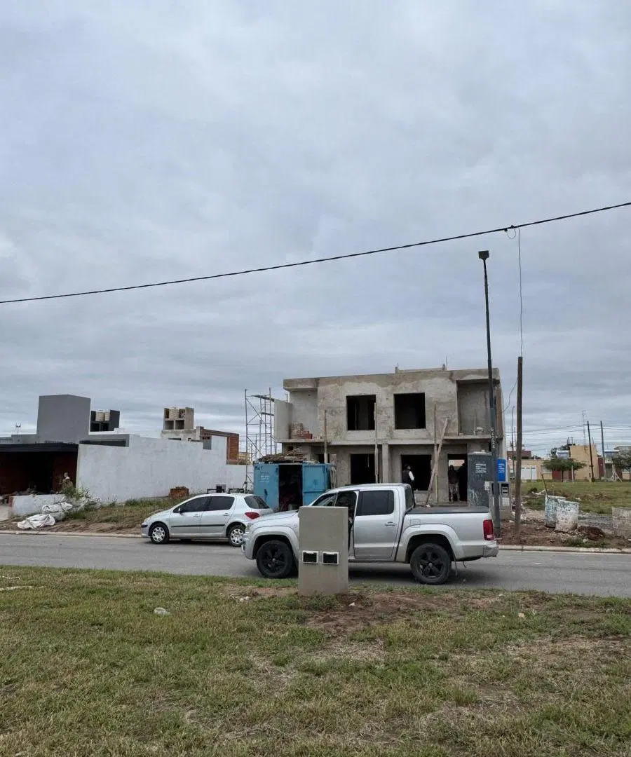 MERGER INMOBILIARIA VENDE LOTES EN CUESTAS DE MANANTIALES! APTO DUPLEX 3