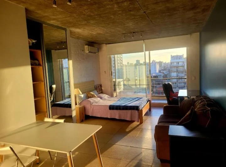 Departamento en Monserrat a 1 cuadra de UADE 1
