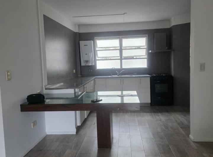 Departamento en  VILLA URQUIZA 1