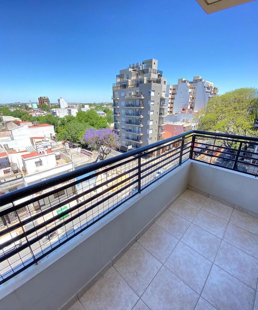 Departamento en ALQUILER TEMPORARIO - SIN MUEBLES - EXCELENTE UBICACION