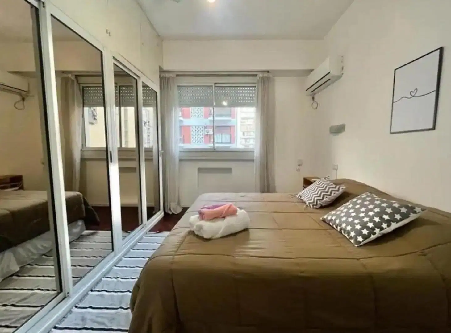 Expensas incluídas - Luminosos dos ambientes en Uriburu y Las Heras - Recoleta 4