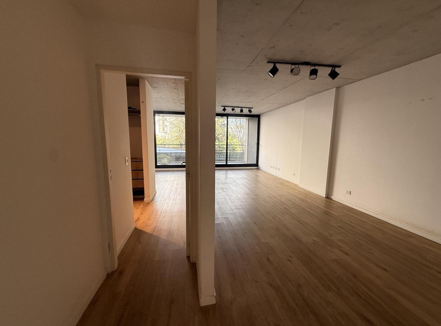 Foto de Departamento 3 ambientes con cochera en alquiler, imagen 2