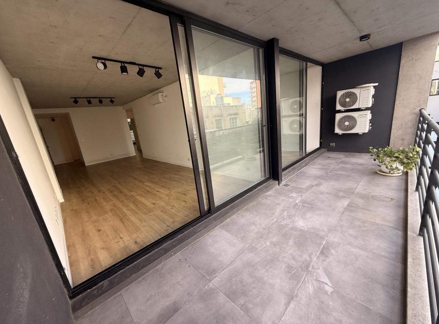 Foto de Departamento 3 ambientes con cochera en alquiler, imagen 1