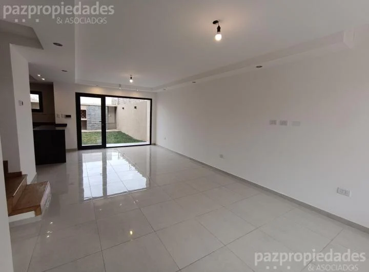 Casa a estrenar 3 dor. + 1 estudio Altos del Limay 3