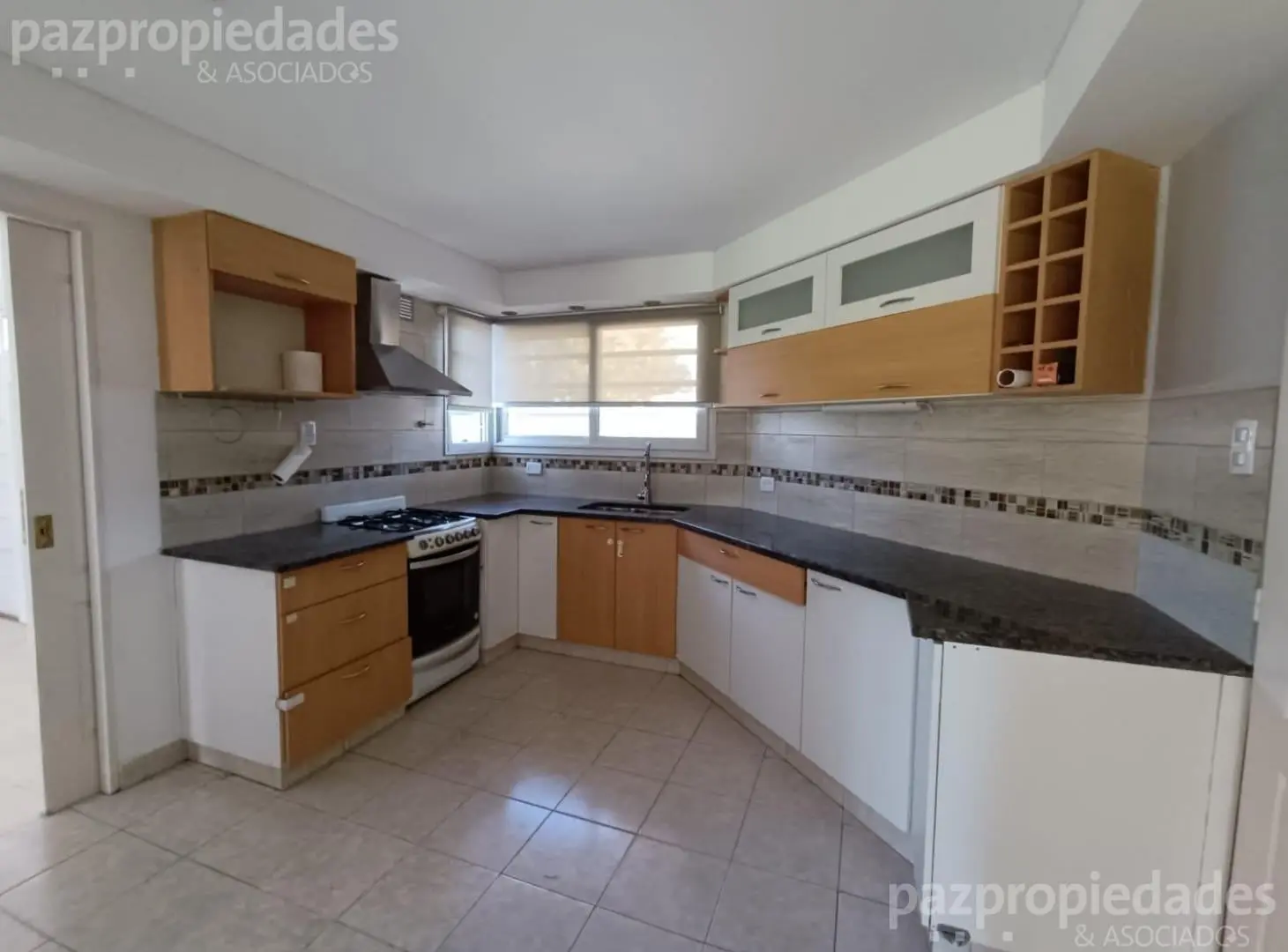 ALQUILER Excelente Casa 4 Dormitorios Rincon de Emilio Neuquen 2