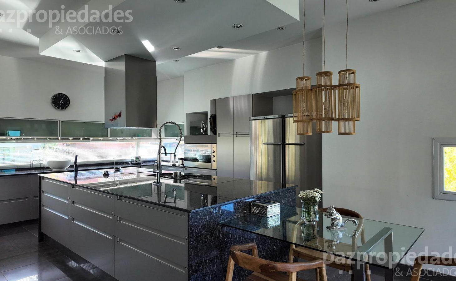 Foto de VENTA Exclusiva Casa Barrio Privado Bocahue Ciudad de Neuquen, imagen 5