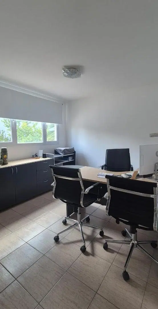 Alquiler Oficinas 3 privados Z/centro este 2