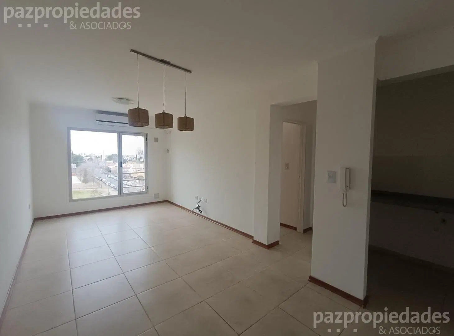 Departamento 1 dormitorio al frente con Balcon 5