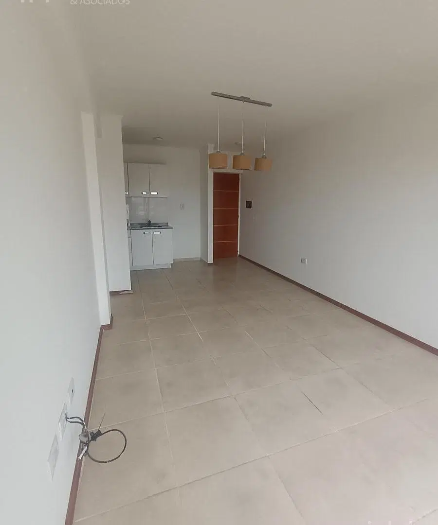 Departamento 1 dormitorio al frente con Balcon 3