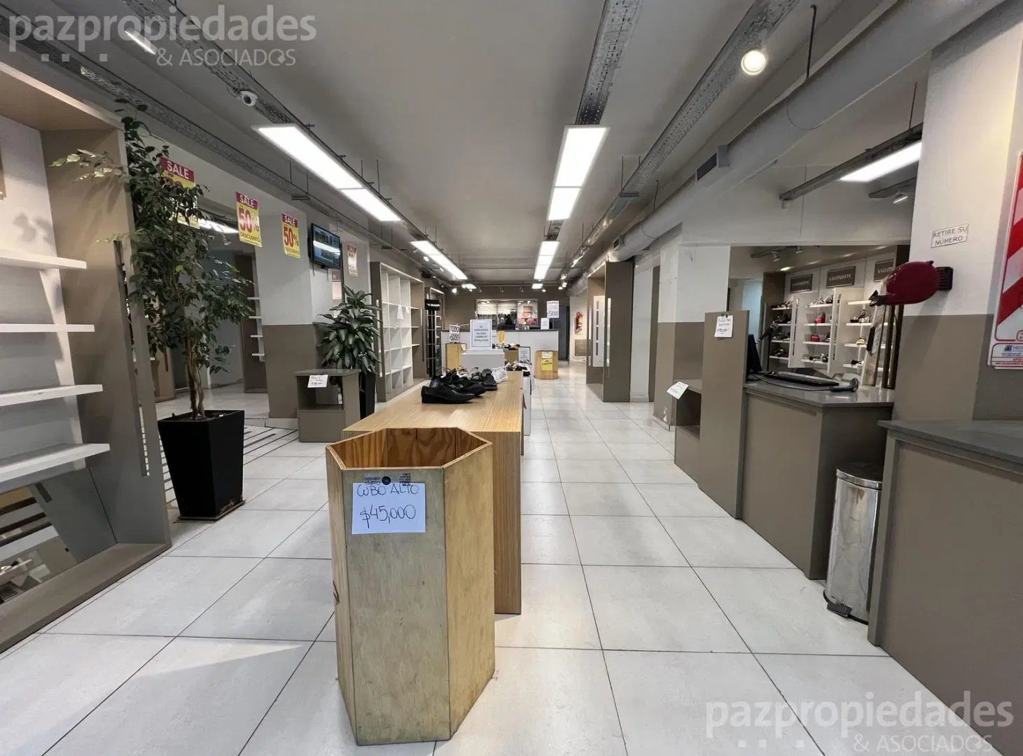 Alquiler  Local Comercial con oficinas  Z/Centro bajo 5