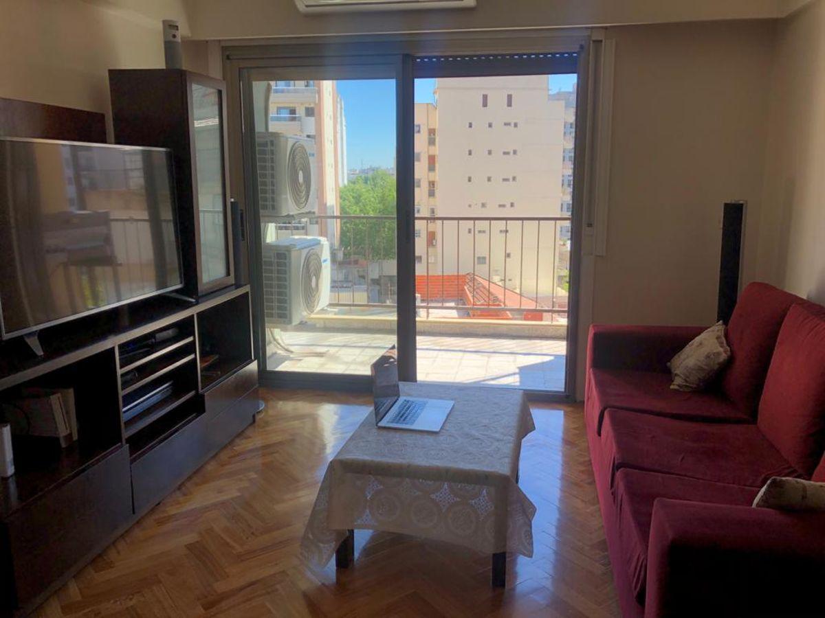 Foto de VENTA 4 AMB. RECICLADO A NUEVO CON COCHERA Y BAULERA. APTO CREDITO, imagen 3
