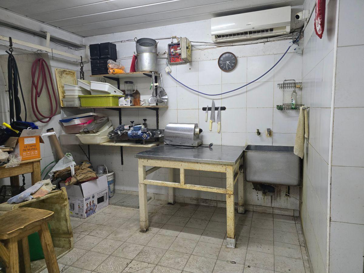 Foto de ALQUILER de LOCAL COMERCIAL + FONDO DE COMERCIO (Mobiliario, imagen 2
