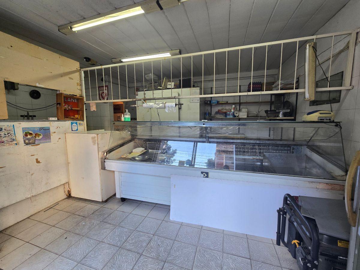 Foto de ALQUILER de LOCAL COMERCIAL + FONDO DE COMERCIO (Mobiliario, imagen 1