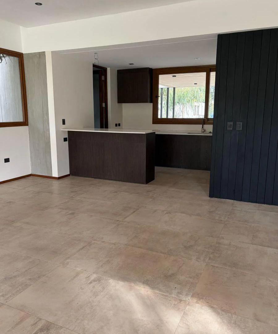 Foto de CASA EN ALQUILER A ESTRENAR 4 AMBIENTES, imagen 4