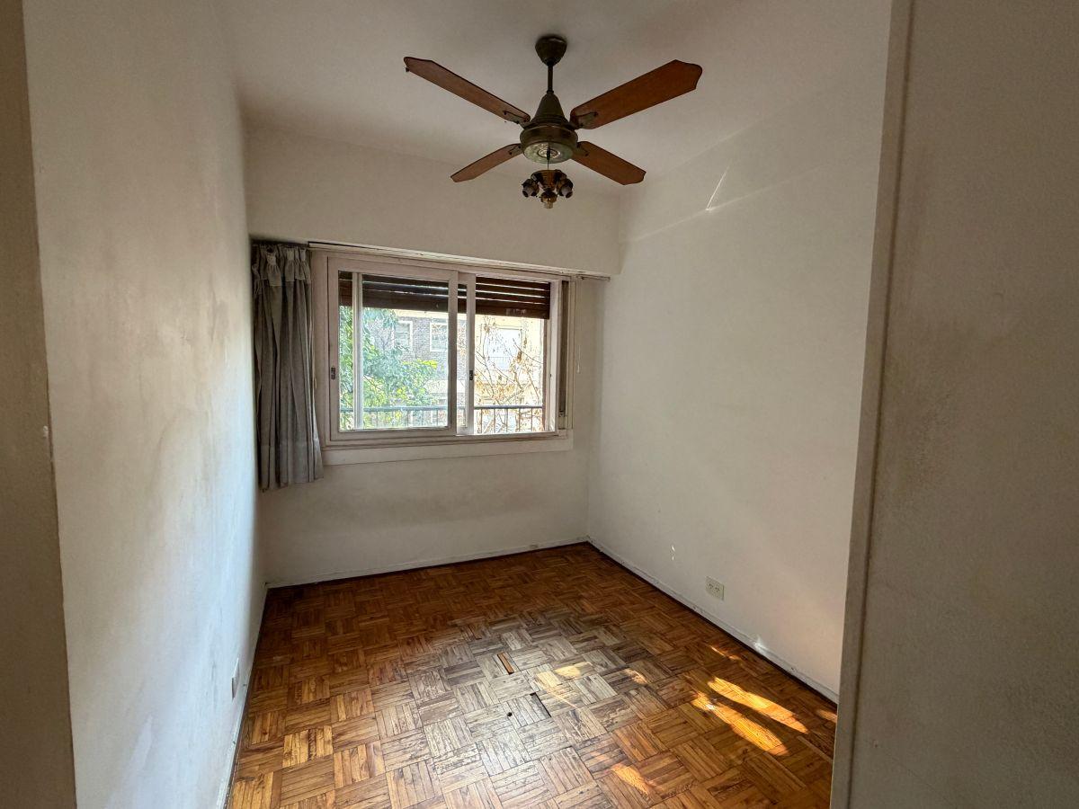 Foto de VENTA DPTO 4 AMBIENTES CON COCHERA - PARA RECICLAR, imagen 3