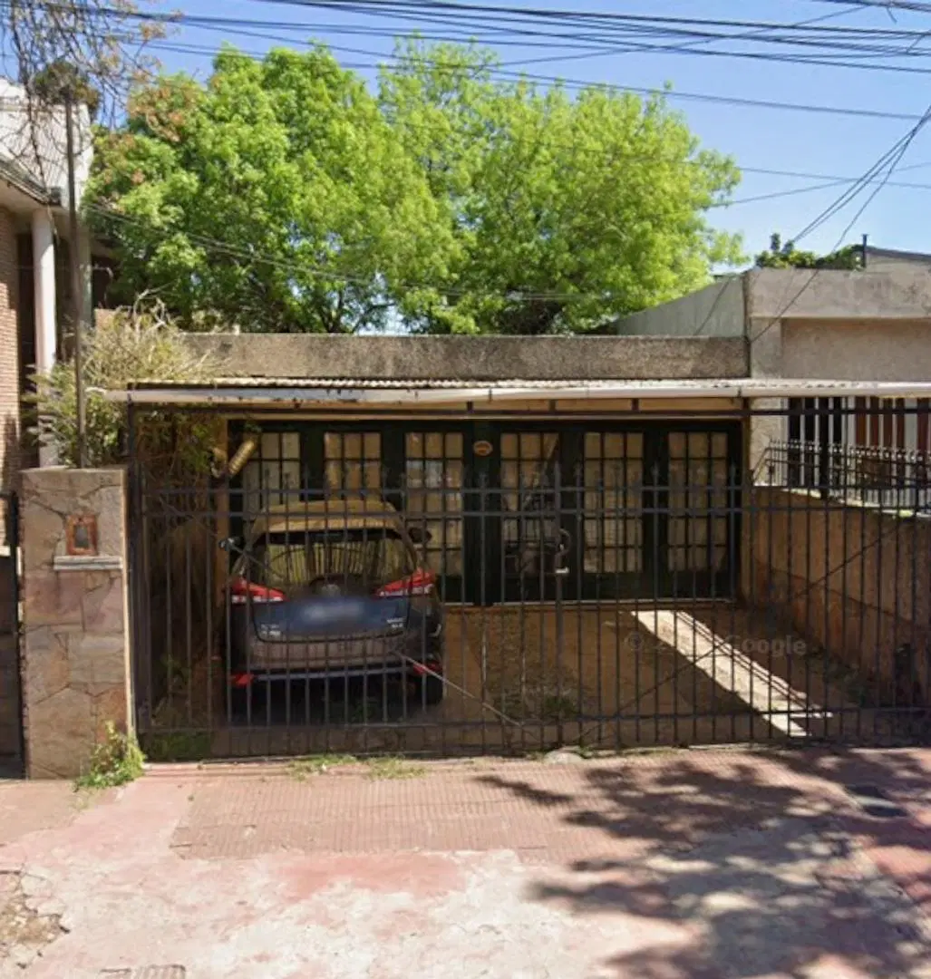 LOCAL/OFICINA CON INGRESO VEHICULAR FISHERTON-Donado 237 bis 1