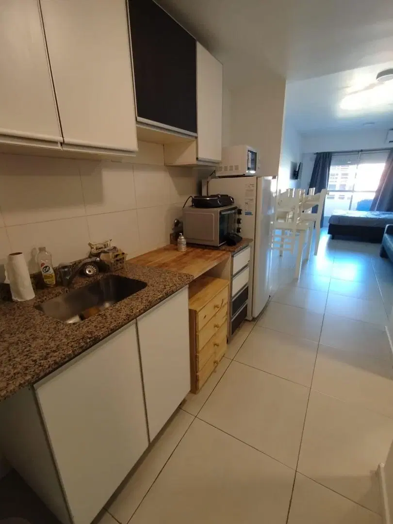 Hermoso MONOAMBIENTE en ALQUILER!! San Luis 2041, Rosario. 4