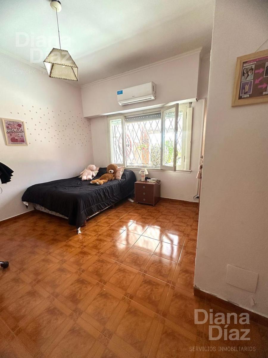 Venta Casa 4 Amb C/cochera, Jardin y Quincho en San Andres 2