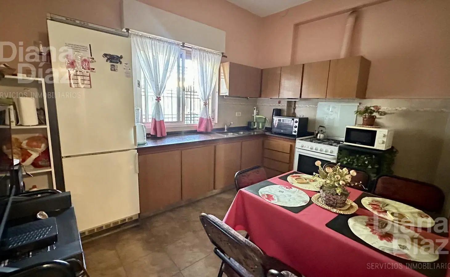 Casa en Villa Luzuriaga 8