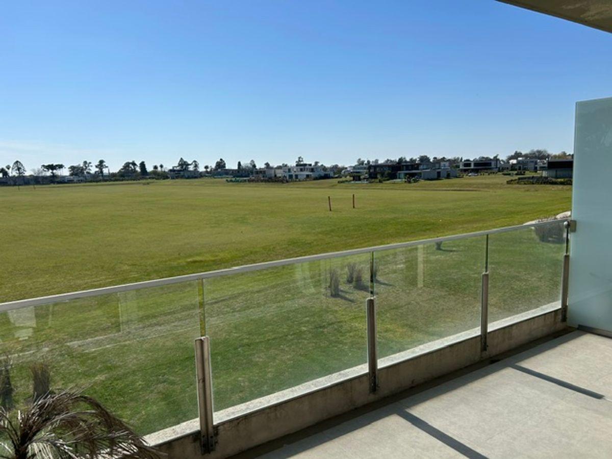 Foto de Departamento muy luminoso vista al Polo, muy buena orientacion, imagen 2