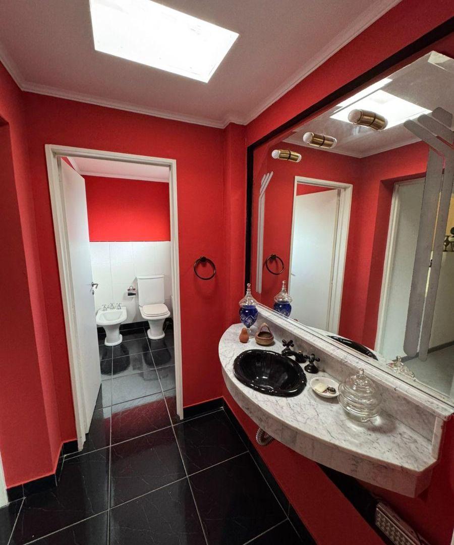 Foto de VENTA GRAN CASA CON IDENTIDAD PROPIA EN ZONA RESIDENCIAL DE ZÁRATE, imagen 4