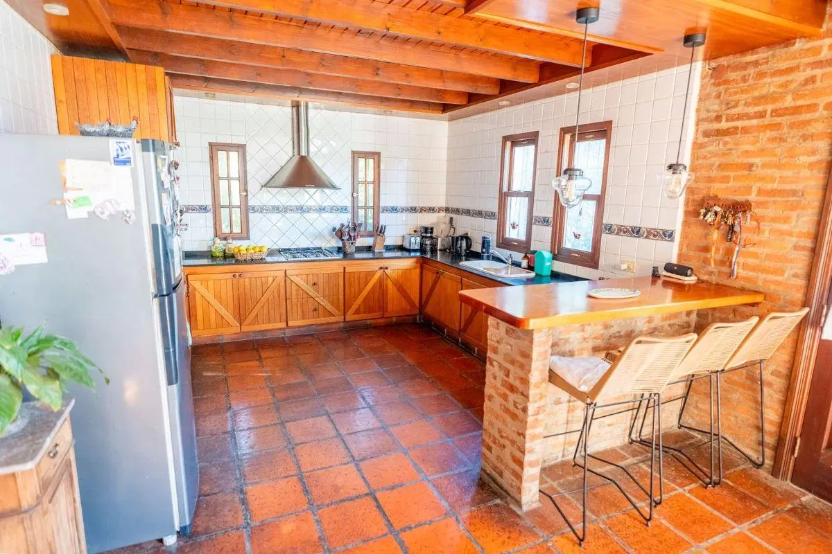 VENTA CASA 4 AMB, EN PEDRO MARTINI, ZÁRATE. 5