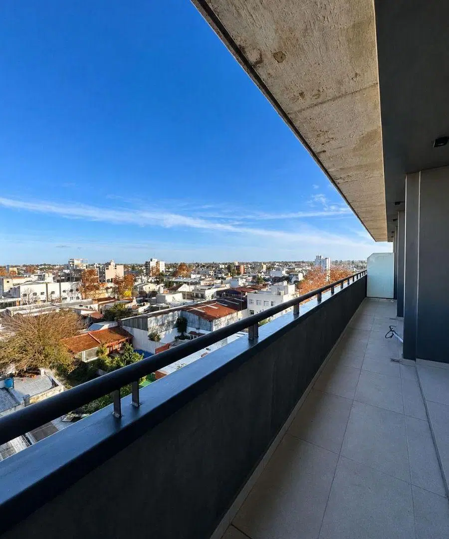 VENTA DEPTO 3 AMBIENTES CON COCHERA. EDIFICIO ÁSTOR, ZÁRATE 5
