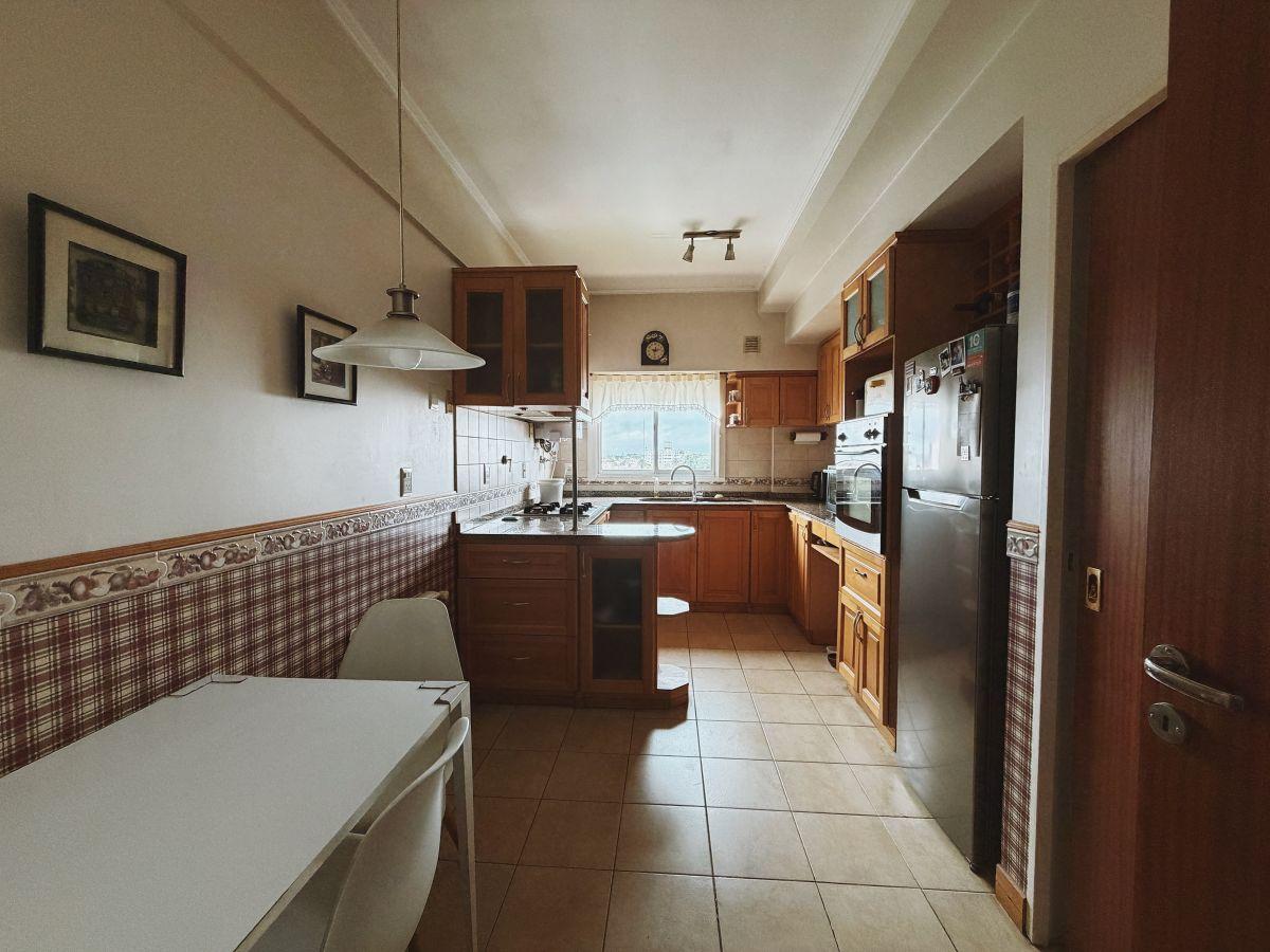 Foto de DEPTO EN VENTA EN RÓMULO NOYA 677, imagen 2