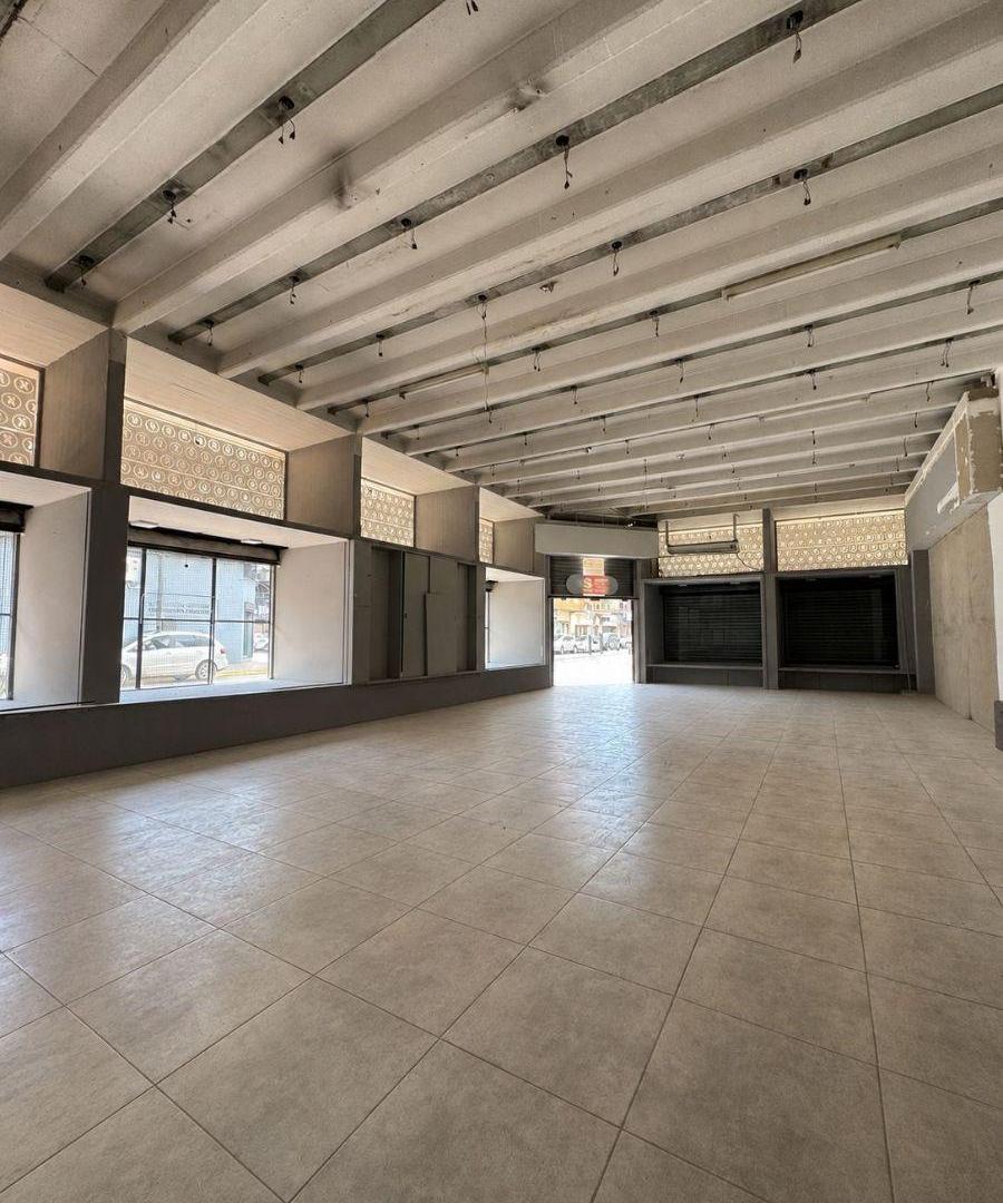 Foto de ALQUILER LOCAL COMERCIAL EN JUSTA LIMA Y AMEGHINO, ZÁRATE, imagen 5