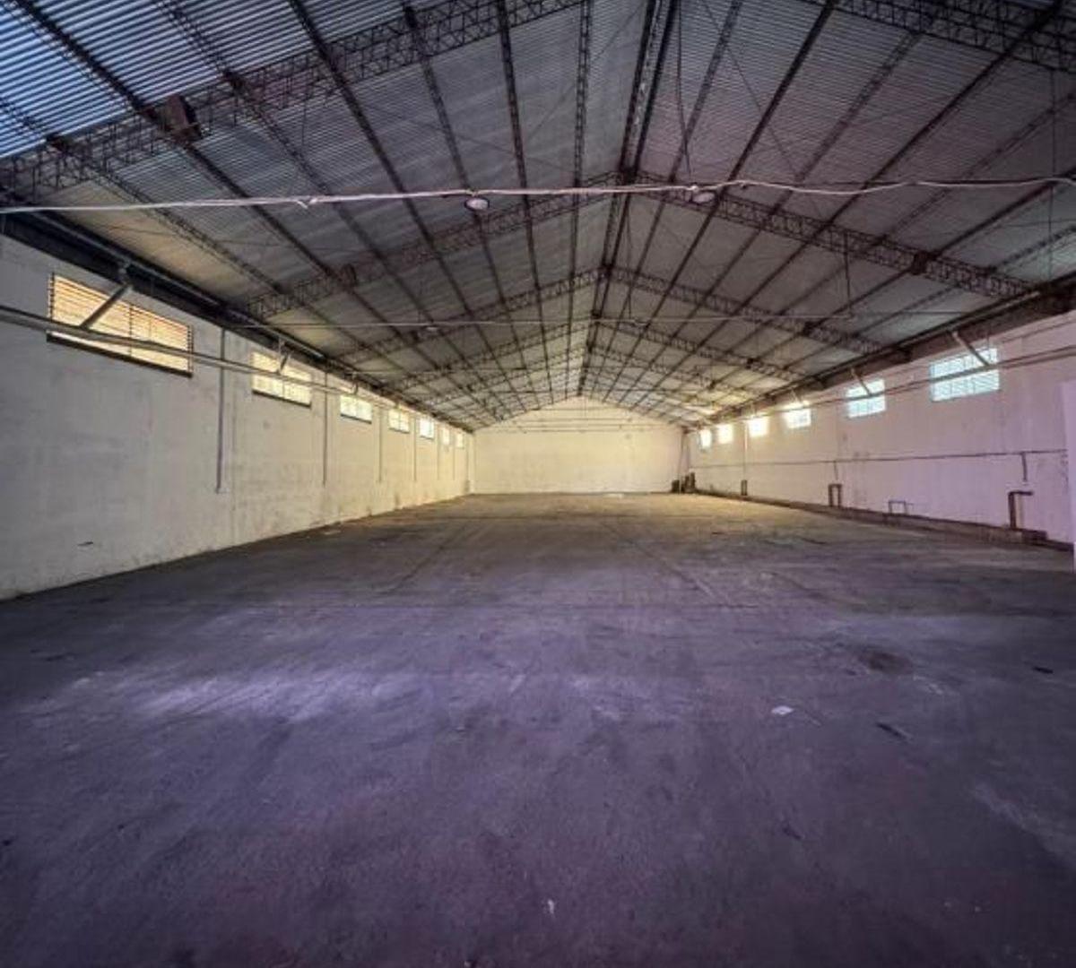 Foto de VENTA GALPON EN AV. ANTA Y RIVADAVIA, ZÁRATE, imagen 4