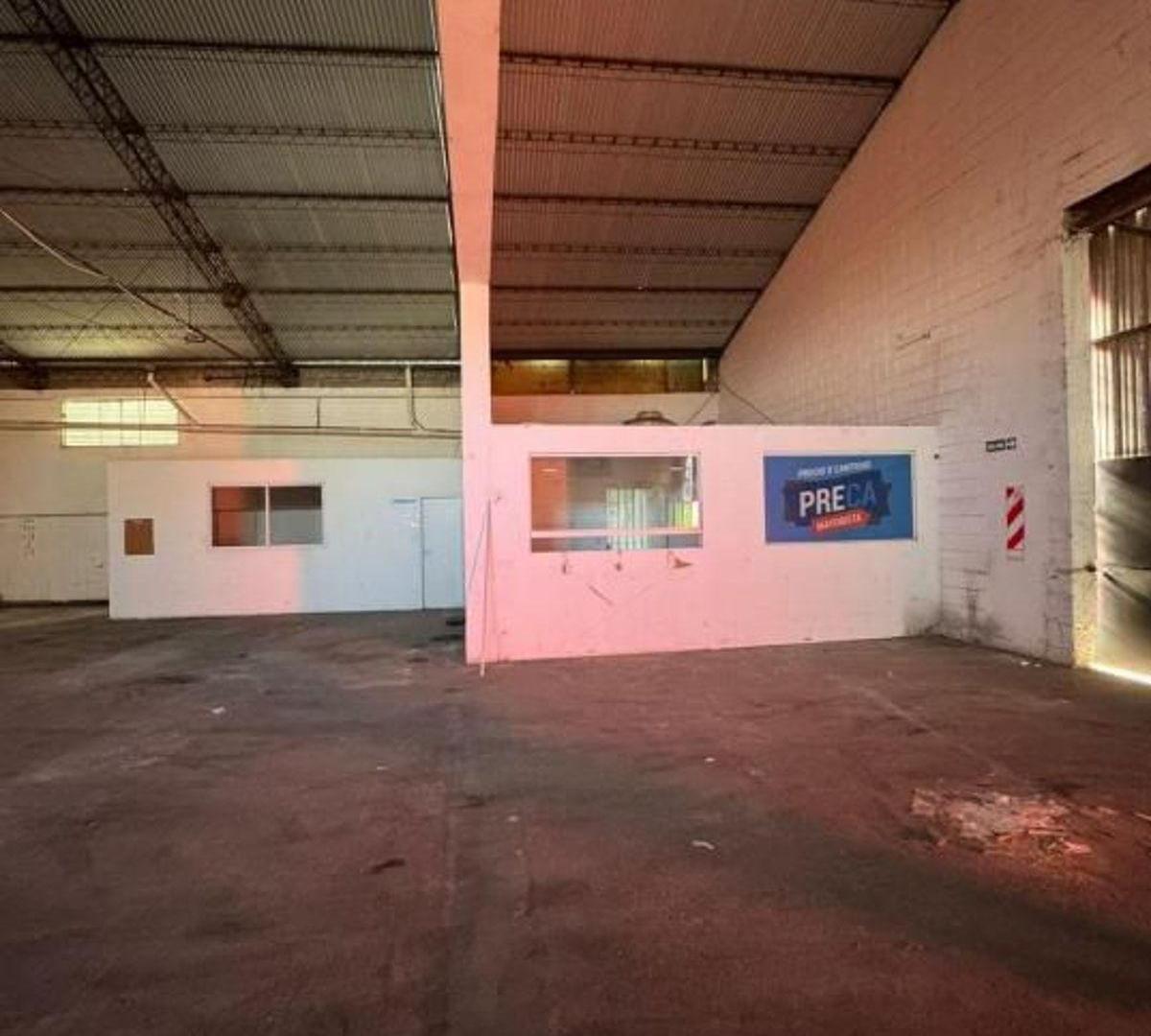 Foto de VENTA GALPON EN AV. ANTA Y RIVADAVIA, ZÁRATE, imagen 2