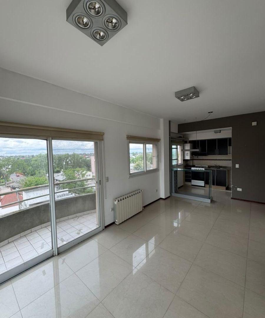 Foto de VENTA DEPTO. HIPÓLITO YRIGOYEN 889, imagen 4