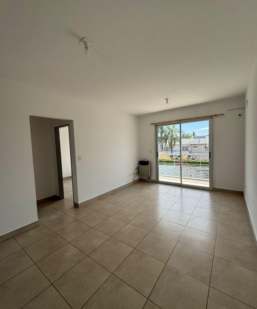Foto de VENTA DEPTO 2 AMB. + COCHERA EN PACHECO 541, ZÁRATE., imagen 3