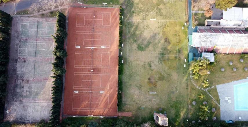 Casa en Pueblo Esther - Permuta - Tenis - Rugby - Futbol - Piscina 3