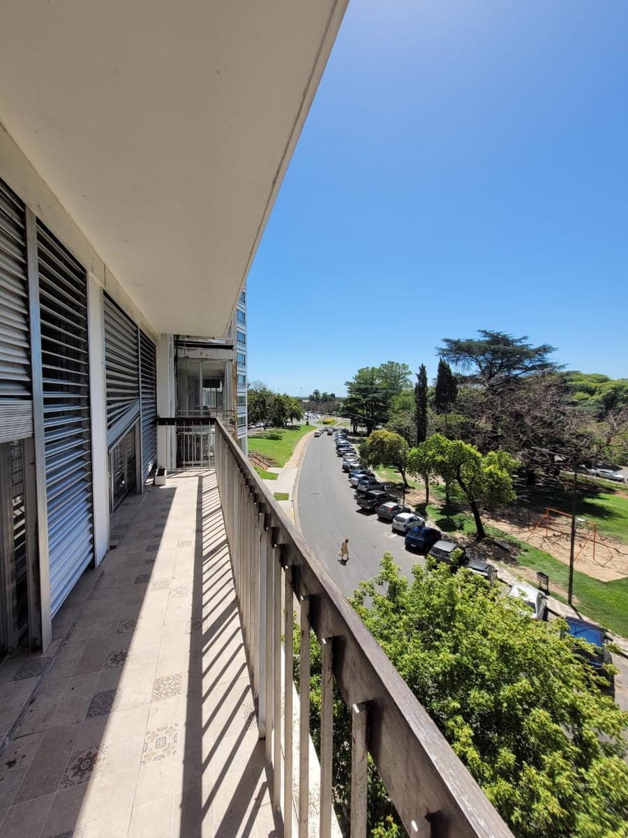 Departamento en Venta Piso Exclusivo Sobre Av Libertad 3