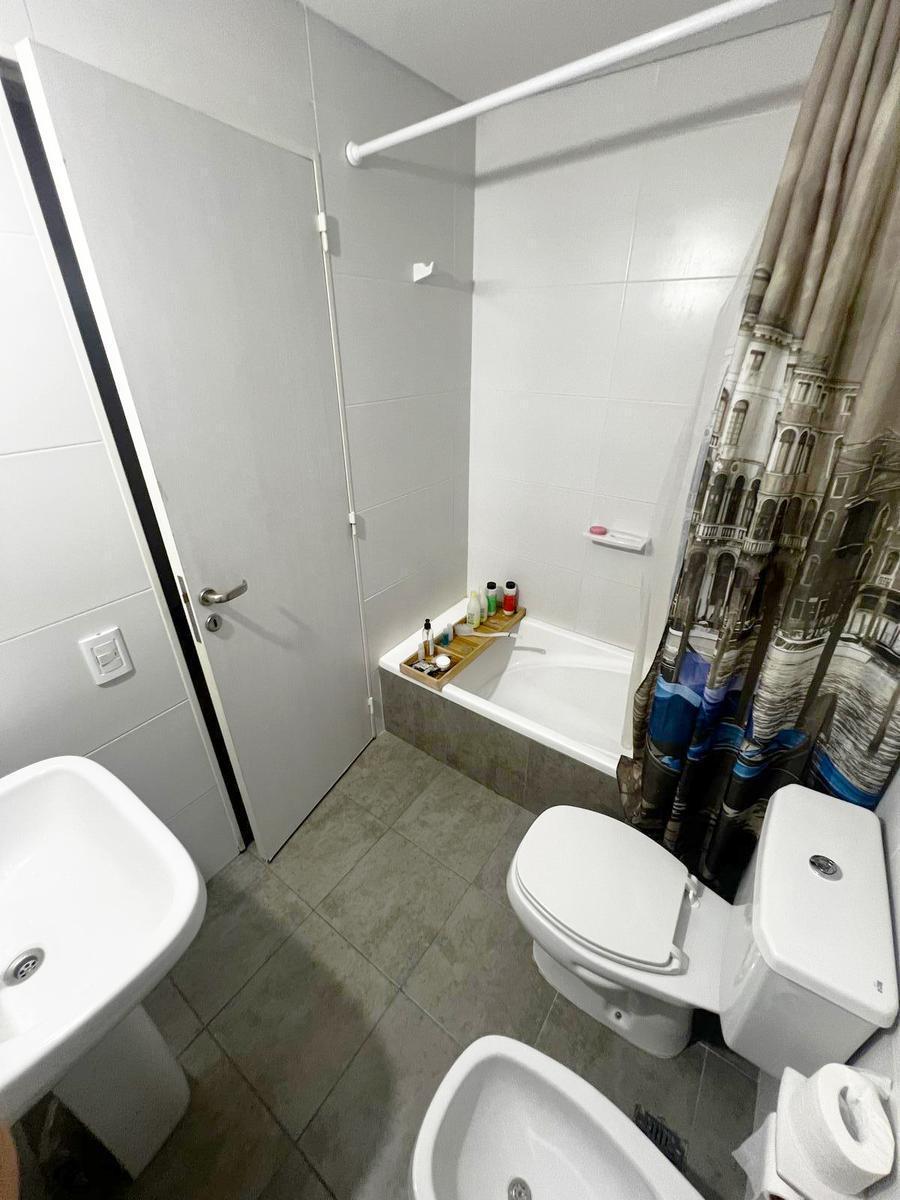 Departamento Dos Dorm. con Mejoras y Cochera 5