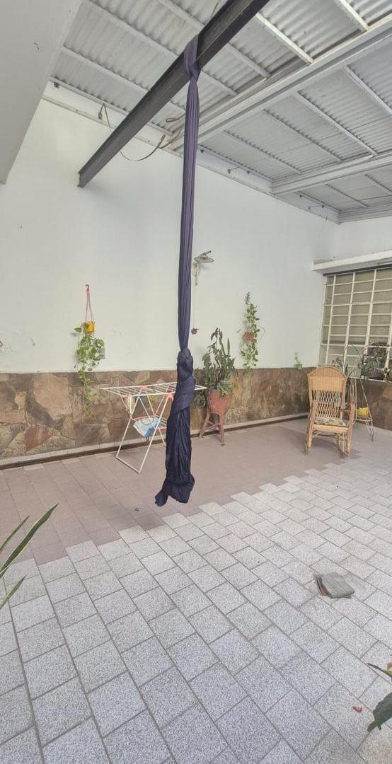 Terreno con espacio aereo - Cochera - Patio - Canje por unidades terminadas - Norte