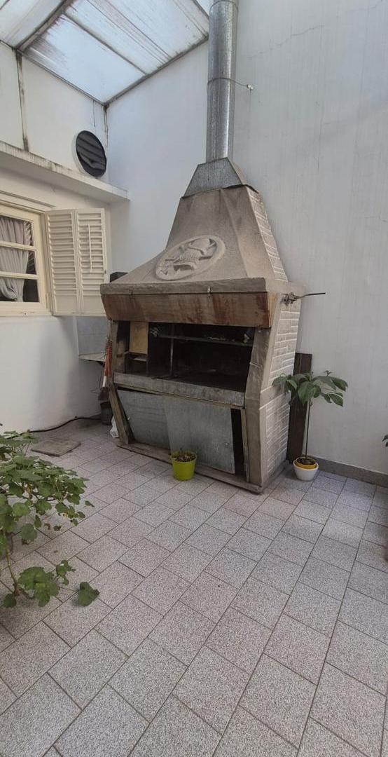 Terreno con espacio aereo - Cochera - Patio - Canje por unidades terminadas - Norte