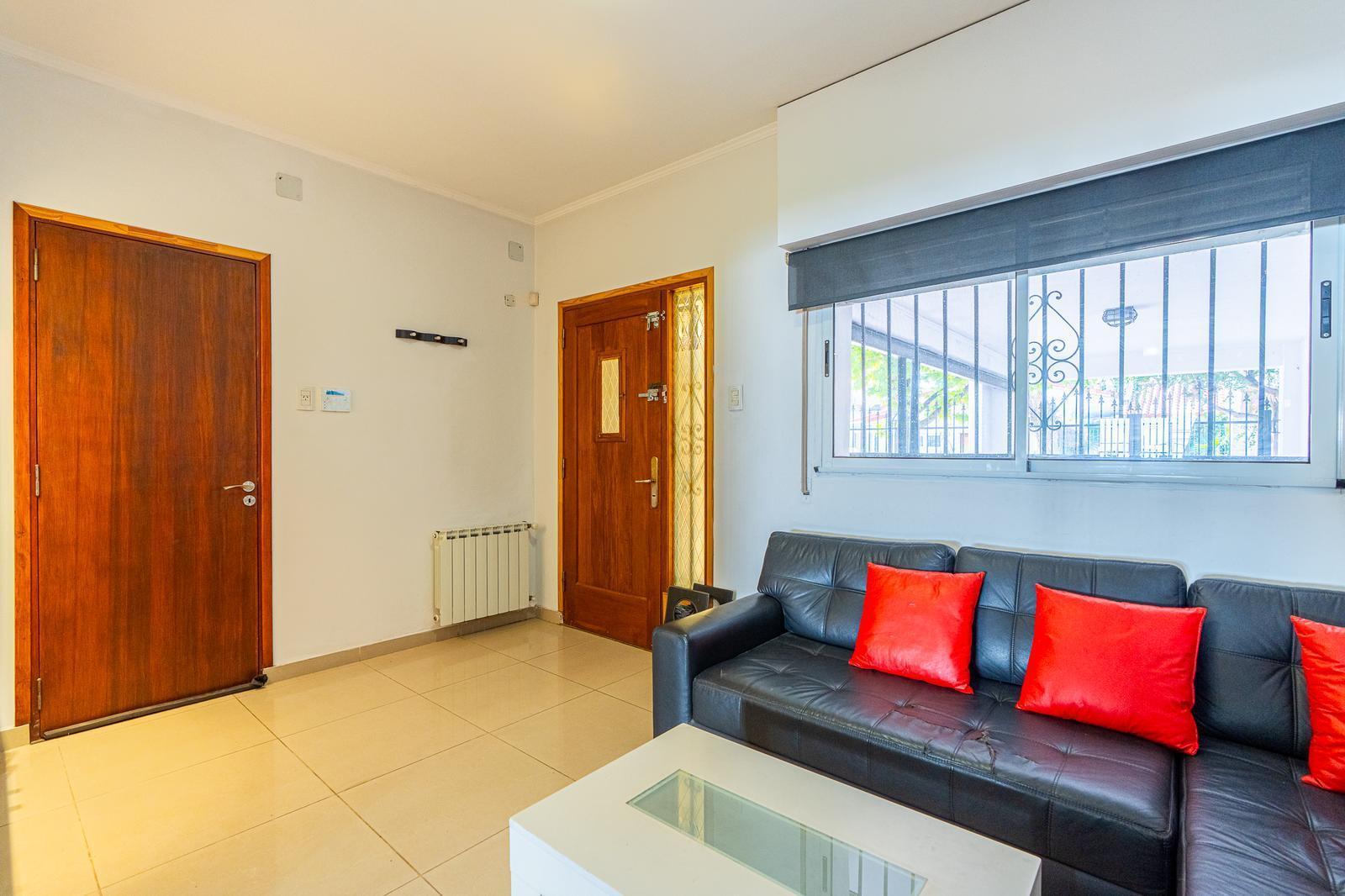 Foto de Casa venta 3 dormitorios Radiadores Patio y pileta, imagen 4