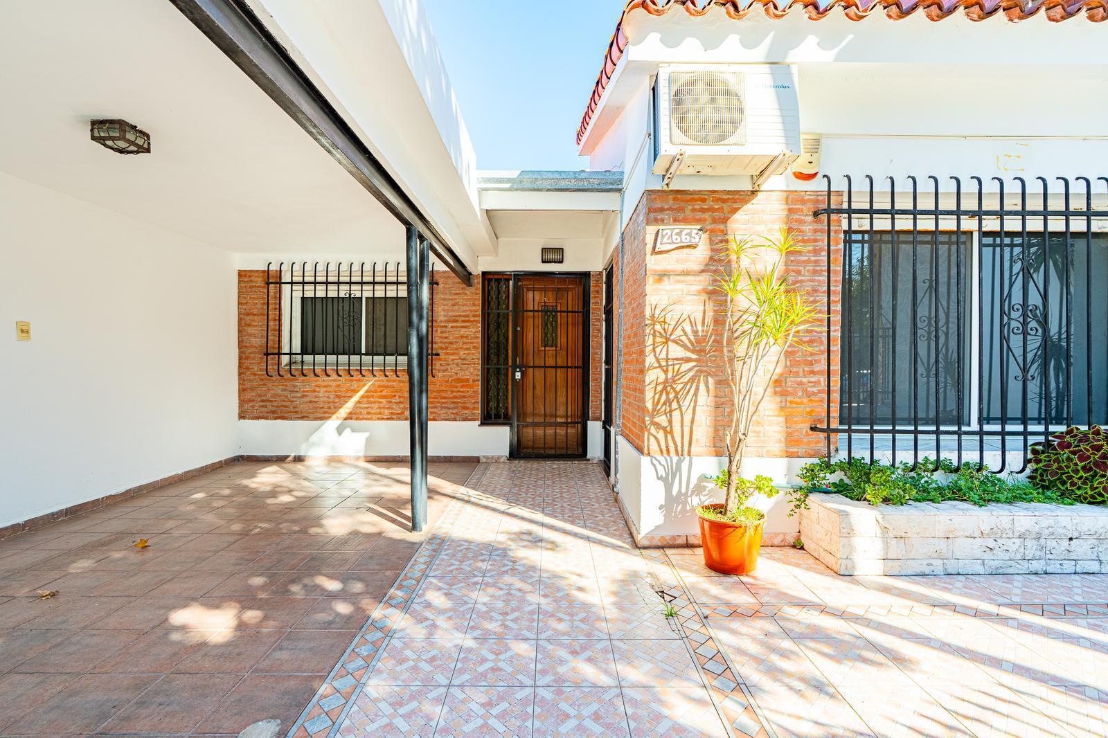 Foto de Casa venta 3 dormitorios Radiadores Patio y pileta, imagen 5