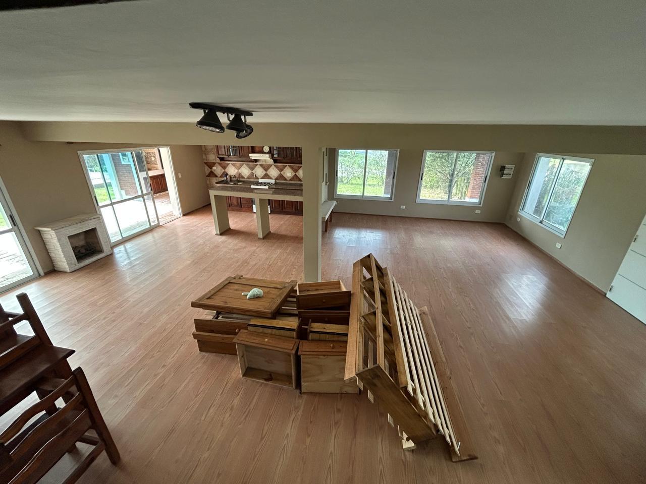Foto de Casa en Puerto Roldan 5 Dormitorios, imagen 3