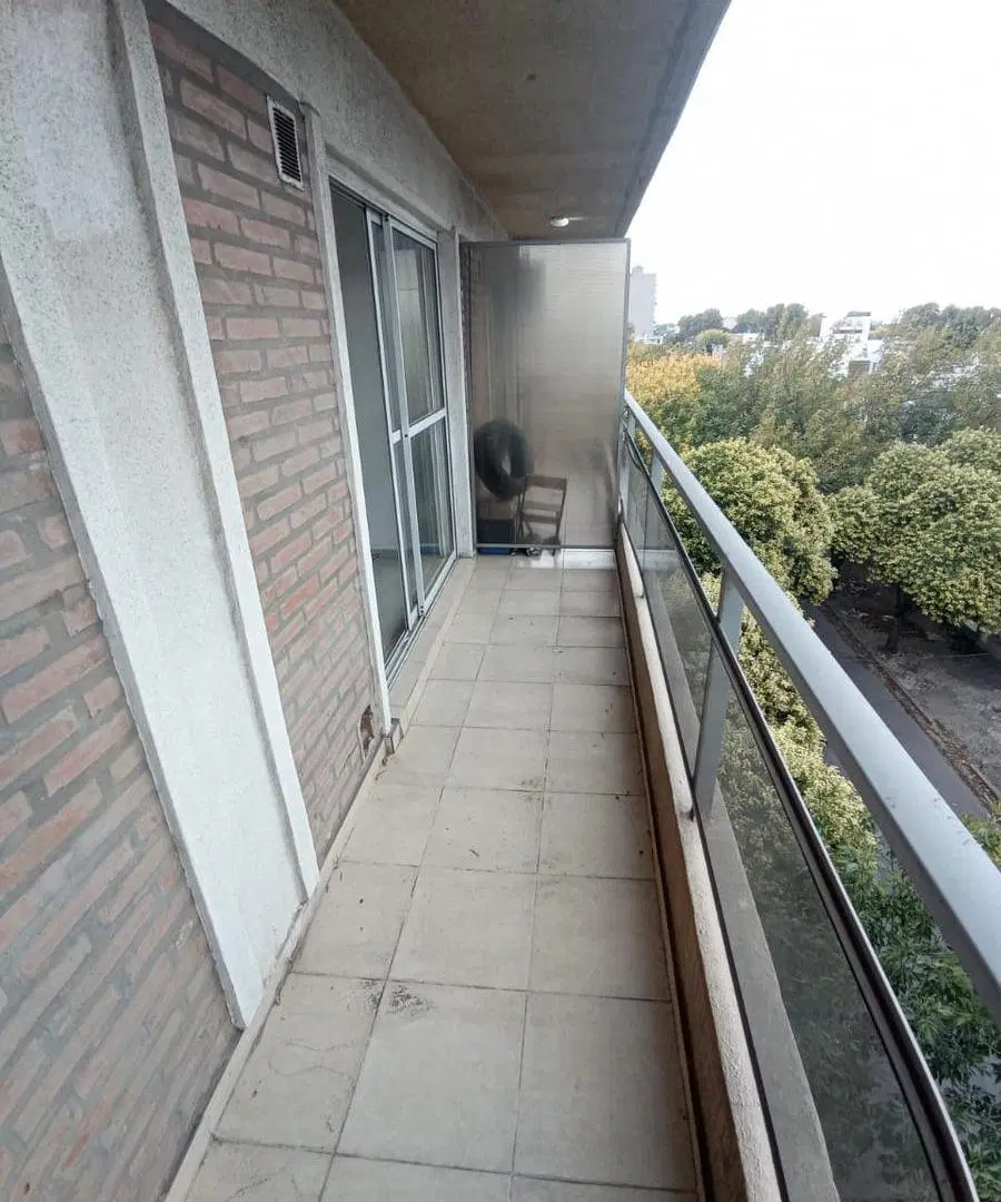 Departamento en España y Hospitales -Balcon - Externo 4