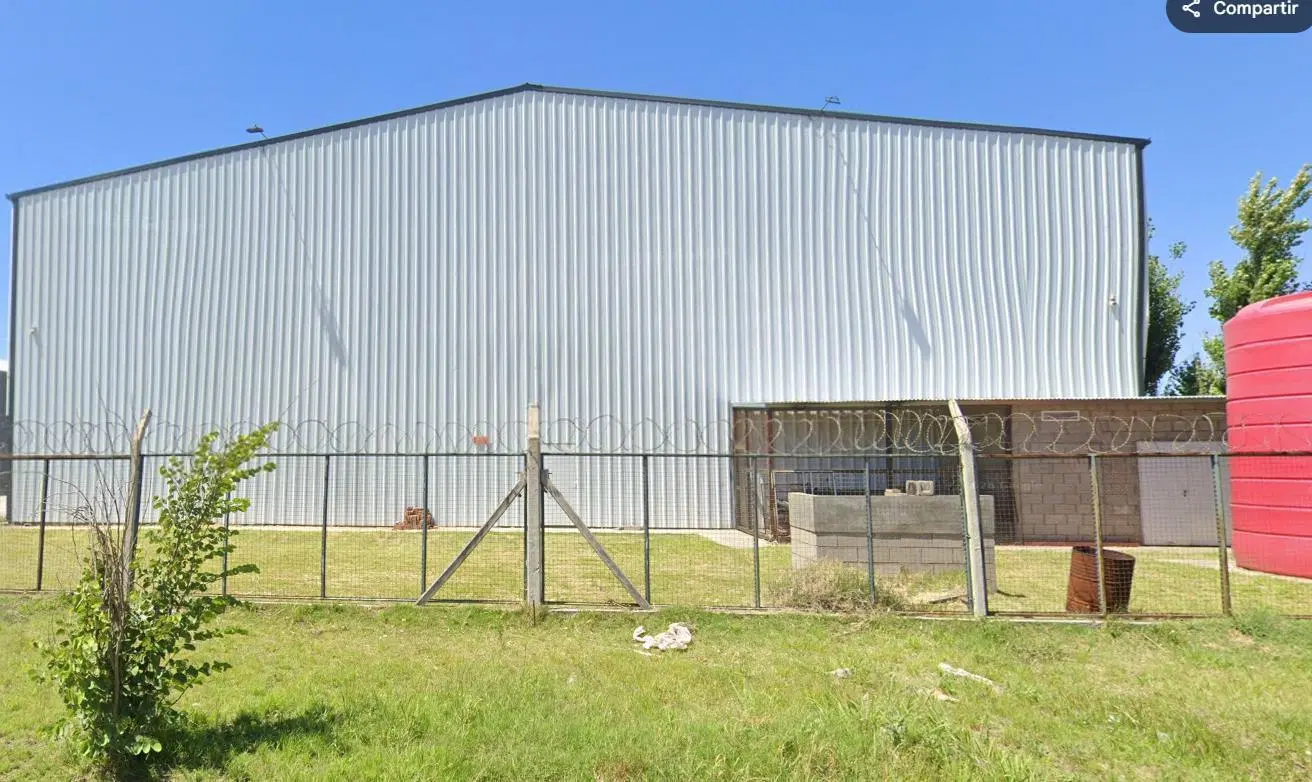 Nave Industrial en Capitan Bermudez 3