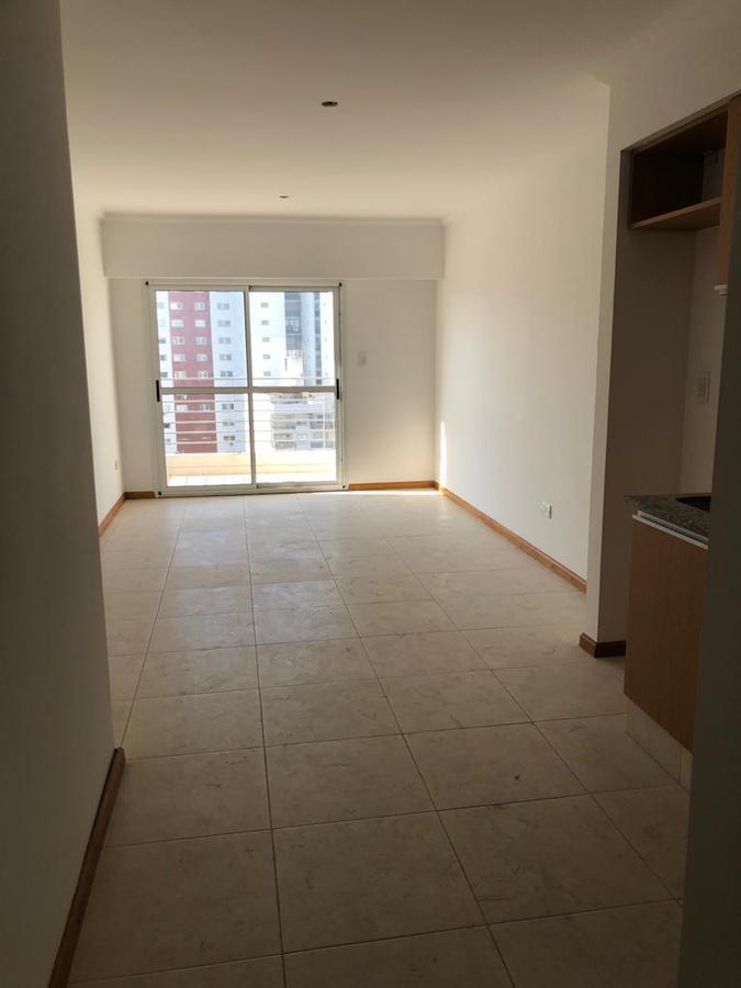 Foto de Departamento - Echesortu - Balcón - alquilado - Moderno, imagen 4